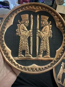 ANTIQUE PERSIAN COPPER PLATE HAND HAMMERED WALL DECOR - Picture 1 of 3