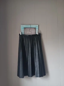 J Crew Black Midi Pleaded Faux Leather Skirt Size 14🩷 - Picture 1 of 3