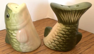 Fish Salt And Pepper Shakers Set of Two Vintage - Picture 1 of 3