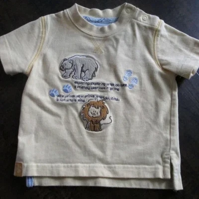 Camiseta manga curta Williams Sonoma bebê bronzeada 6M/9M - Imagem 1 de 4
