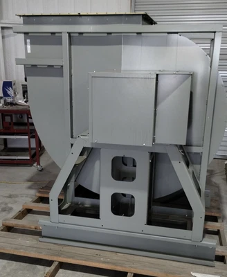 SOPLADOR CENTRÍFUGO USF-36-5-A1-90-01-01 20 HP 1.170 RPM 24.000 CFM accionamiento directo Foto 1 de 4