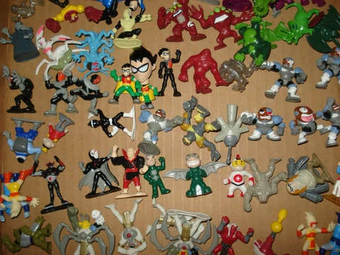 BANDAI TEEN TITANS MINI FIGURE-USE MENU- FREE COMBINED SHIPPING WORLDWIDE W/CART Cover