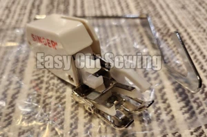 Walking Foot Even Feed & Guide Fits Singer 66,99,221, 237,4411,4423,4452 SB - Picture 1 of 3