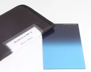 Lee Filters 100x150mm Combination Filter Sky Blue with 0.6 ND Soft *OLD STOCK* - Picture 1 of 2