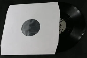 500 St. reinweiße LP/Maxi Singles Innenhüllen, gefüttert mit Eckschnitt,90 gr. - Bild 1 von 3