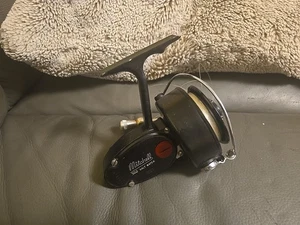 Vintage Garcia Mitchell 302 salt water fishing reel Nice! - Picture 1 of 5
