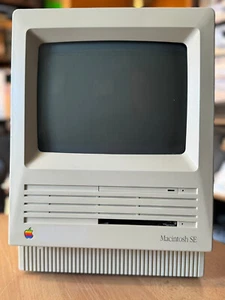 Macintosh SE, 4MB ram, 100MB scsi drive, tested working fully - Bild 1 von 9