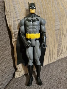 Batman Action Figure Plastic Comic Hero Mattel Toys Cape Standing - Bild 1 von 12