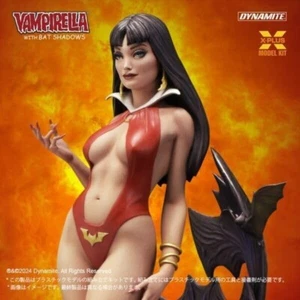 Vampirella scala 1/8 con ombre di pipistrello kit modellino in plastica X-plus - Foto 1 di 8
