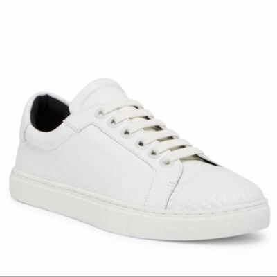 Zapatilla deportiva Rebecca Minkoff Bleecker con tachuelas adornadas de cuero blanco 9,5 Precio de venta sugerido por el fabricante: 160,0 USD Foto 1 de 3