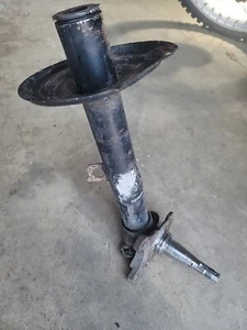 1982-1986 Toyota Celica Supra Mk2 Mk11 front wheel spindle right - Picture 1 of 5