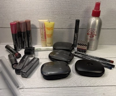 Lote misto de maquiagem, batom, sombra, blush, brilho labial Beauticontrol - Imagem 1 de 4