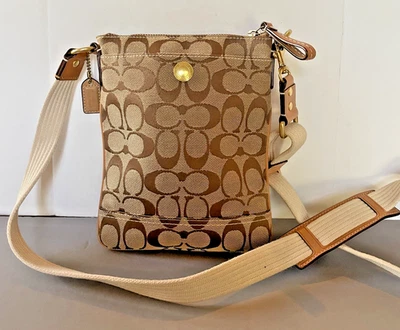 BOLSO BANDOLERA/SWINGPACK COACH SIGNATURE USADO EN EXCELENTE ESTADO Tostado y Blanco Foto 1 de 4
