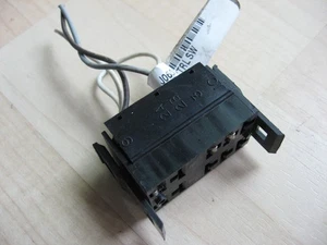 Conector eléctrico Kenworth Eaton con cableado para interruptor de control de tracción #M160NM - Imagen 1 de 6