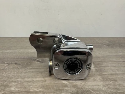 CILINDRO MAESTRO EMBRAGUE CROMADO HARLEY DAVIDSON CVO SOFTAIL DYNA TOURING Foto 1 de 4
