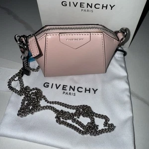 NEU Authentische Givenchy Baby Antigona Leder Geldbörse mit Kette - Bonbonrosa - Bild 1 von 17