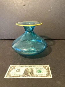 Vintage Blenko Mid Century Modern Sea Blue Glass Vase With Yellow Edging - Picture 1 of 5