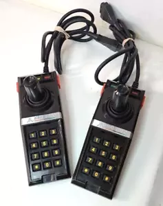 Joystick Atari 5200 x2 par todo original sin probar años 80 - Imagen 1 de 9