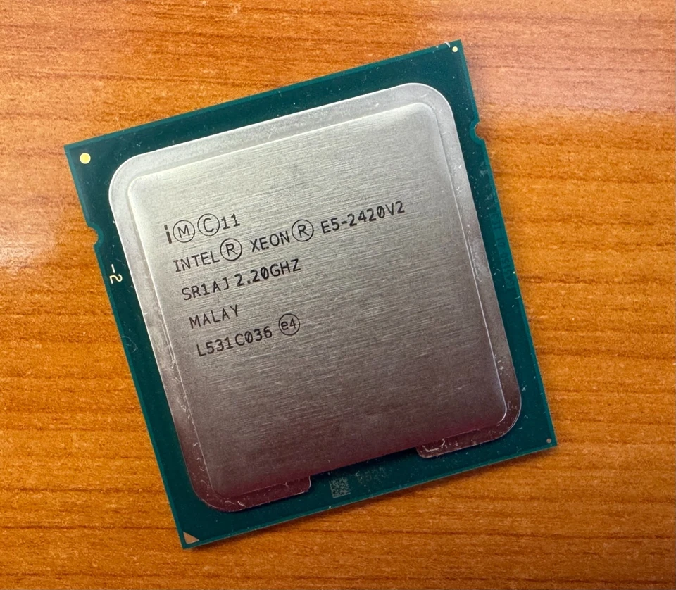 Intel Xeon E5-2420 V2 SR1AJ 2.20GHz Six-Core 15M LGA-1356 Server Processor 80W - Image 1 of 1