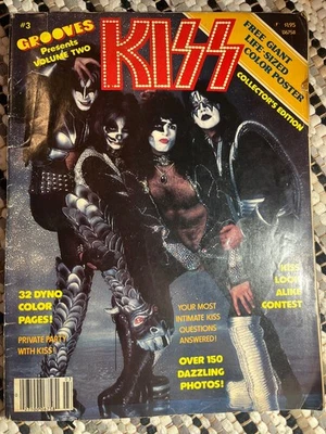 Grooves Magazine 1978 KISS collectors edition with poster See Images For Grade - Image 1 of 4
