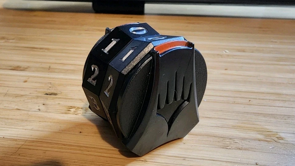 MTG Magic 1x Commander Anthology Planeswalker Ratcheting 100 Life Dice Counter - Image 1 of 1