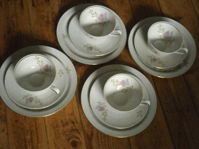 4 x    💖   💝  Bareuther Bavaria *Porzellan Sammeltassengedeck 3-teilig  🧡💛🖤 - Bild 1 von 4