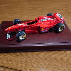 Rare for Ferrari F1 car 1/24 scale made in Italy - Picture 1 of 8