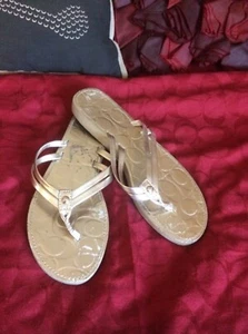 Coach Slip On Thong Sandals Size 8M, Gold Leather Ashley Signature, Good cond.❤️ - Picture 1 of 11