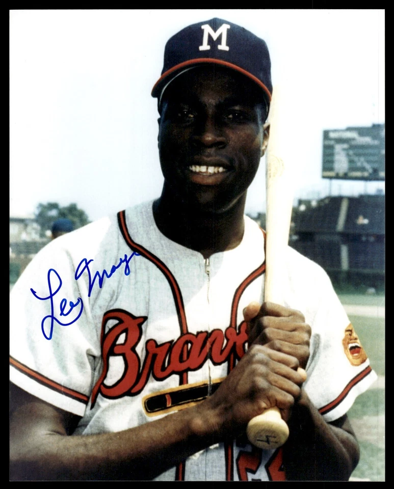 LEE MAYE SIGNED 8X10 PHOTO - MILWAUKEE BRAVES - Image 1 of 1