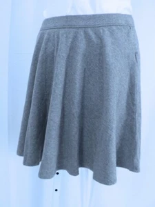 Minifalda tejida de algodón gris calentado de Abercrombie & Fitch talla M - Imagen 1 de 4