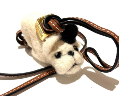 LOEWE Cachorro Perro Bolso Dije Fieltro Cuero Artículos de Moda Accesorios Mujeres Damas Foto 1 de 4