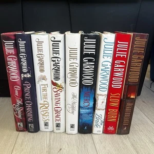 Lot of 9 Julie Garwood Hardcover Romance Novels FREE SHIPPING - Foto 1 di 4