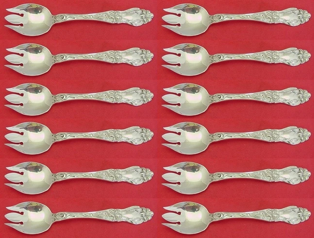 Juego de 12 tenedores de helado de plata esterlina Lily by Frank Whiting 5 5/8" personalizados Foto 1 de 4