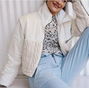 Free People Puffer Jacket Knit With It Quilted Knitted Ivory, Medium rrp $298 - Picture 1 of 12