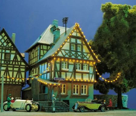 BUSCH 5405 Scala HO Banda luminosa flessibile mm. 76x1,3 con 12 micro LED gialli - Immagine 1 di 1