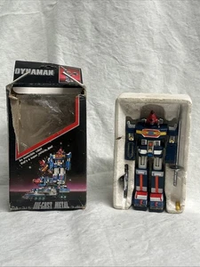 DYNAMAN ROBOT DIECAST METAL VINTAGE  made in taiwan - Picture 1 of 16