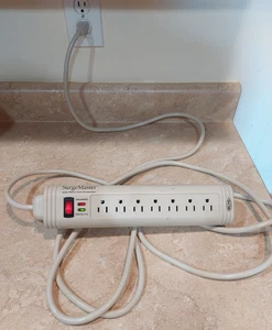 Belkin Surge Master 7 Outlets with Phone Line Protection 330V Model F5C572-TEL - Picture 1 of 3