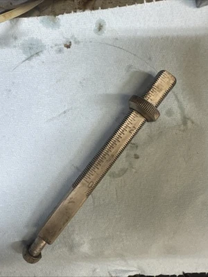 Стопор глубины сверлильного станка Craftsman 100 103.23641 с одной гайкой - Изображение 1 из 4