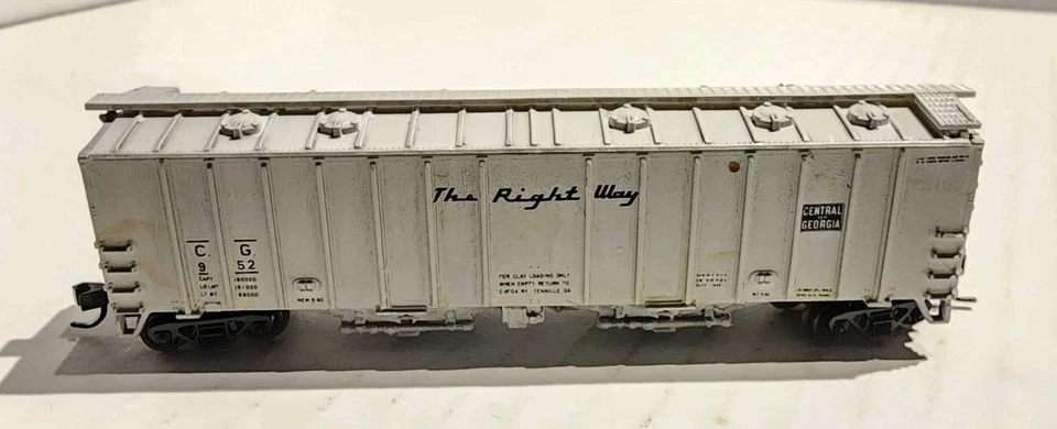 Bowser N Scale Sugar Air Slide Car Central Of Georgia #952 - Image 1 of 4