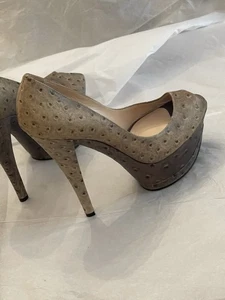 NWOB Casadei Ostrich Embossed Leather Peep Toe Platform Pumps 8.5 - Picture 1 of 17