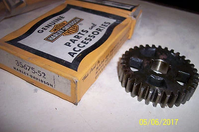 HARLEY NOS LOW GEAR COUNTERSHAFT S125/ST165/HUMMER 1955/59 BT/BTU SUPER10 PACER - Image 1 of 2