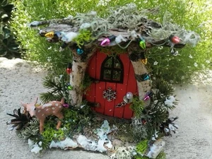 Red Christmas Door, Fairy Door, Miniature Door - Picture 1 of 8