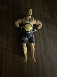 (K) Max Holloway UFC 2021 Limited Edition 6" Actionfigur lose - Bild 1 von 4