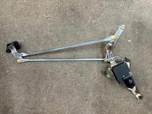 1993-2002 Chevrolet Camaro Mechanism Windshield Wiper Linkage w/ Motor OEM 3D8 - Picture 1 of 8