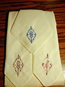 Set 3) Vtg Embroidered Men's Hankerchief~Off White w/Blue~Brown~Red Design   627 - Picture 1 of 2