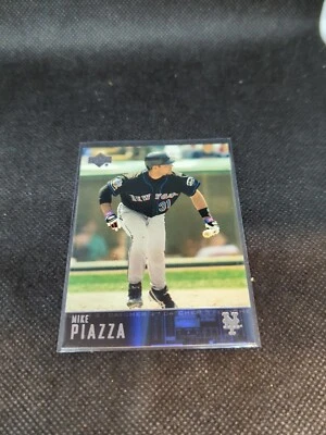 2004 Upper Deck - #216 Mike Piazza - Image 1 of 2