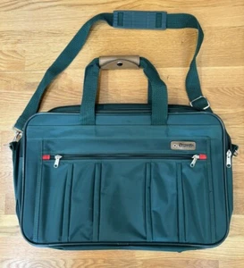 Samsonite Carry On Luggage - Picture 1 of 10