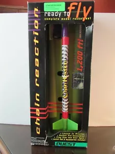 QUEST 5708 MODEL ROCKET KIT CHAIN REACTION MOTORS NOT INCLUDED STARTER PKG NEW - Picture 1 of 5