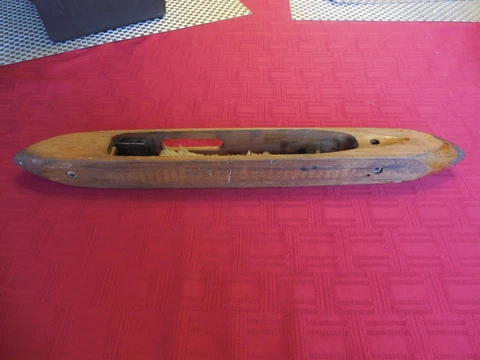 Antique Wood Loom Shuttle Textile Boat Bobbin Metal Tip "Southern" 17" Cover
