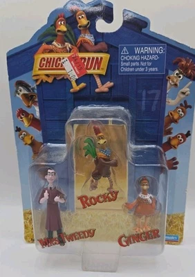 Playmates 2000 Chicken Run figures Rocky/Mrs Tweedy/Ginger sealed - Image 1 of 3